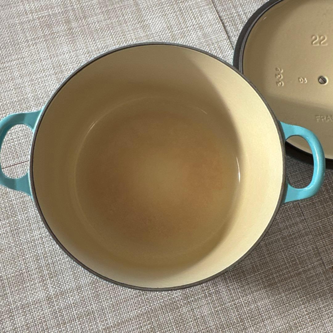 ル・クルーゼ　22㎝　両手鍋　フランス　ターコイズブルー