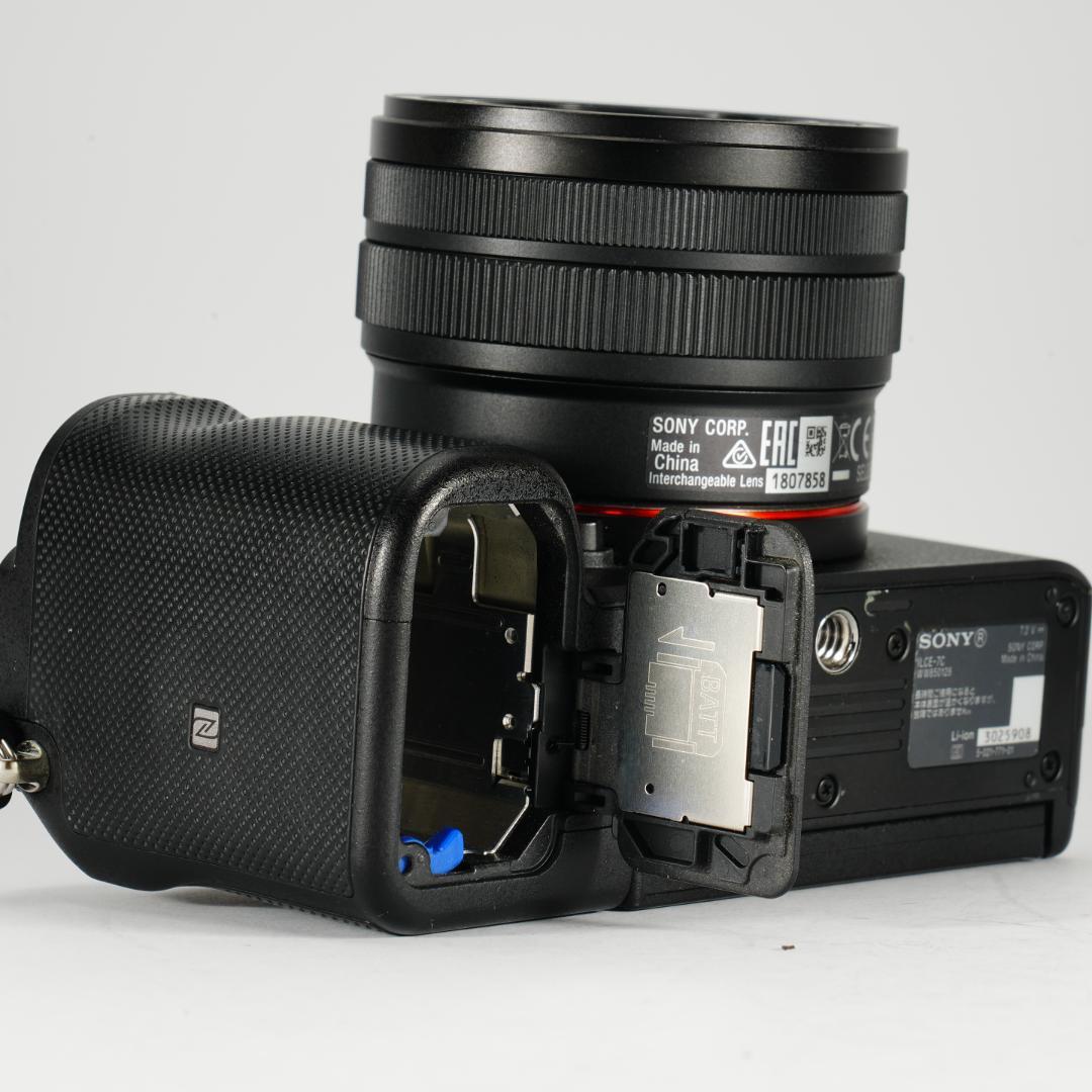 1201回/SONY α7C完全セット/64G/制限解除/即撮影 SEL2860