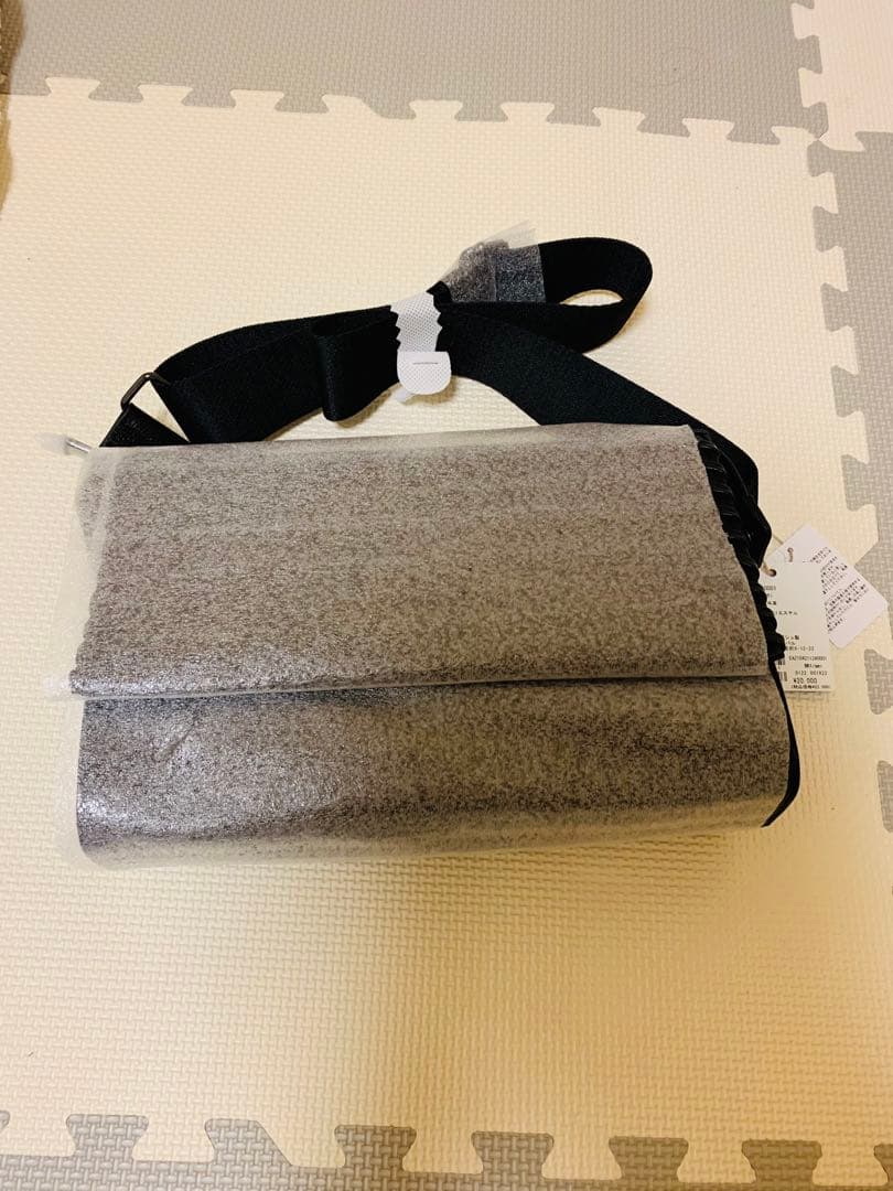 新品ear PAPILLONNER／柄ワイドテープショルダーバッグ／ボディバッグ