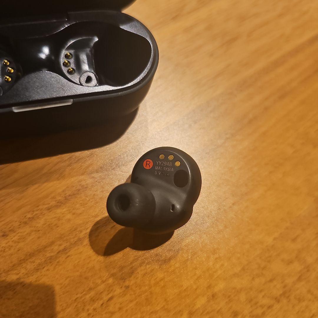 SONY wf-1000XM4 ブラック 充電ケース 右耳