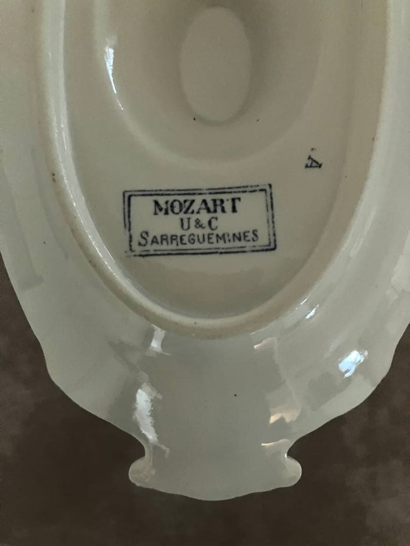 美品フランスアンティーク・サルグミンヌ U&Cモーツァルト・ソーシエール1点