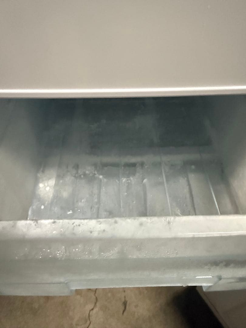 送料無料！冷蔵庫 162L 一人暮らし 家庭用 2ドア AF162-W