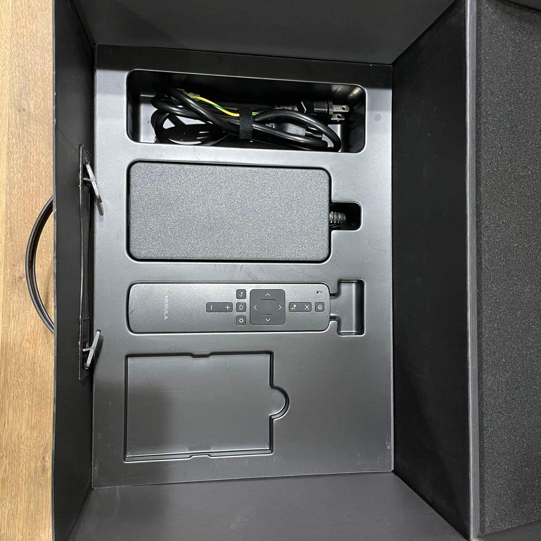 美品 Anker Nebula Cosmos 動作確認済 24h以内発送