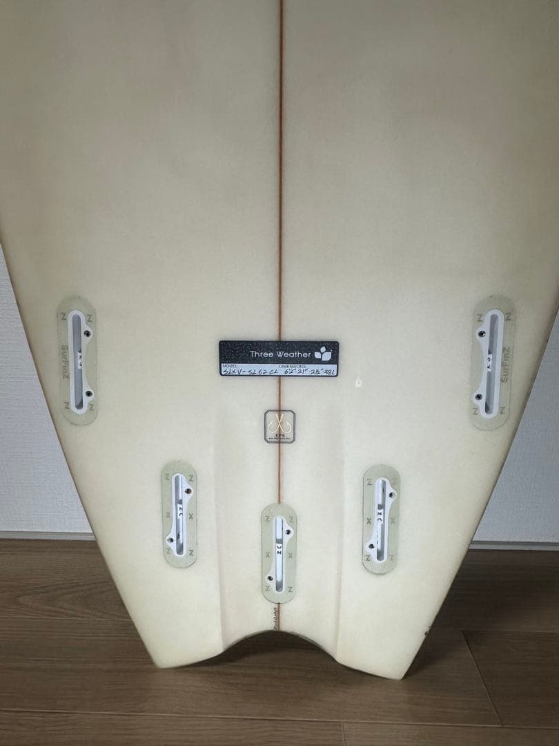 Three weather Slot 手渡し限定です。