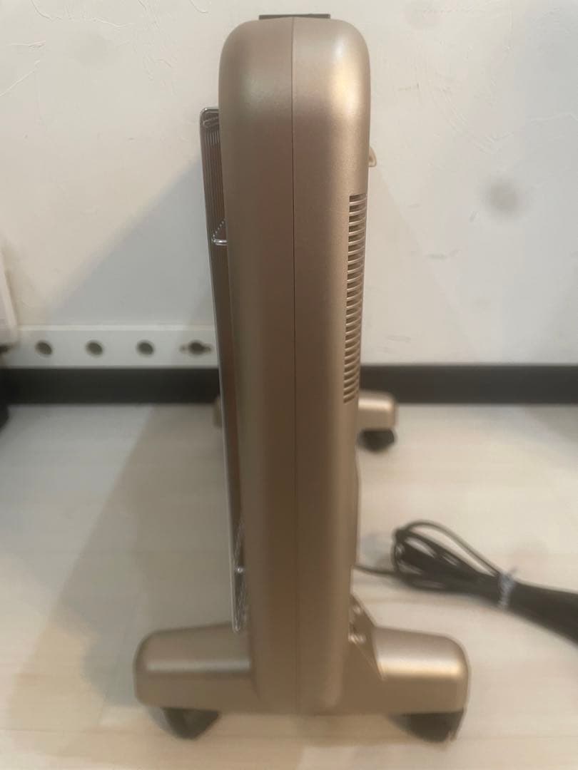 【未使用品】サンルミエ N700L-GR 遠赤外線暖房器