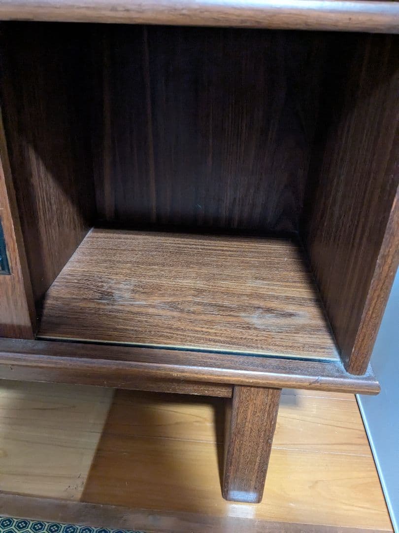 【中古美品】昭和レトロ　木製キャビネット ガラス扉付き　アンティーク