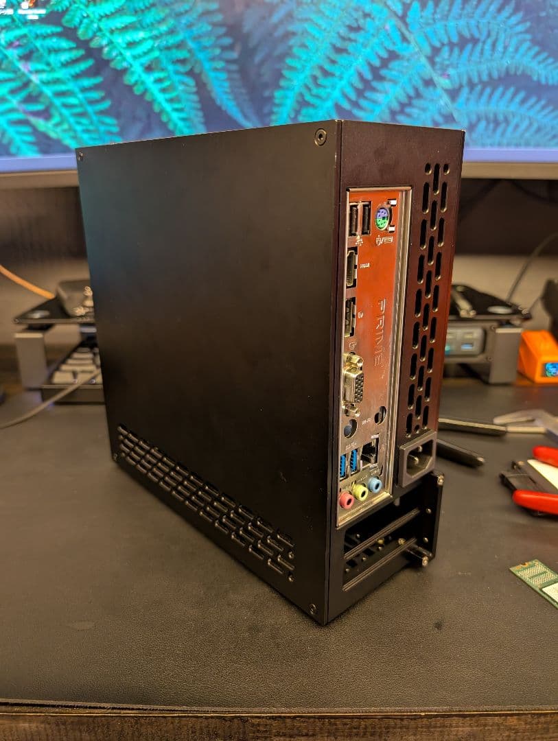 intel Core i512600k搭載mini pc