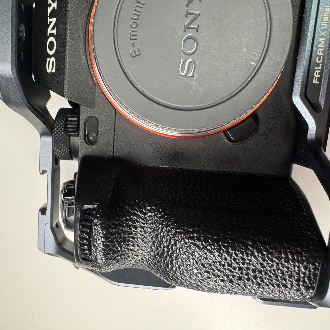 sony α7iv falcamケージ付き