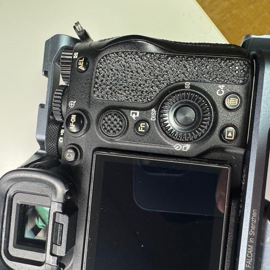 sony α7iv falcamケージ付き