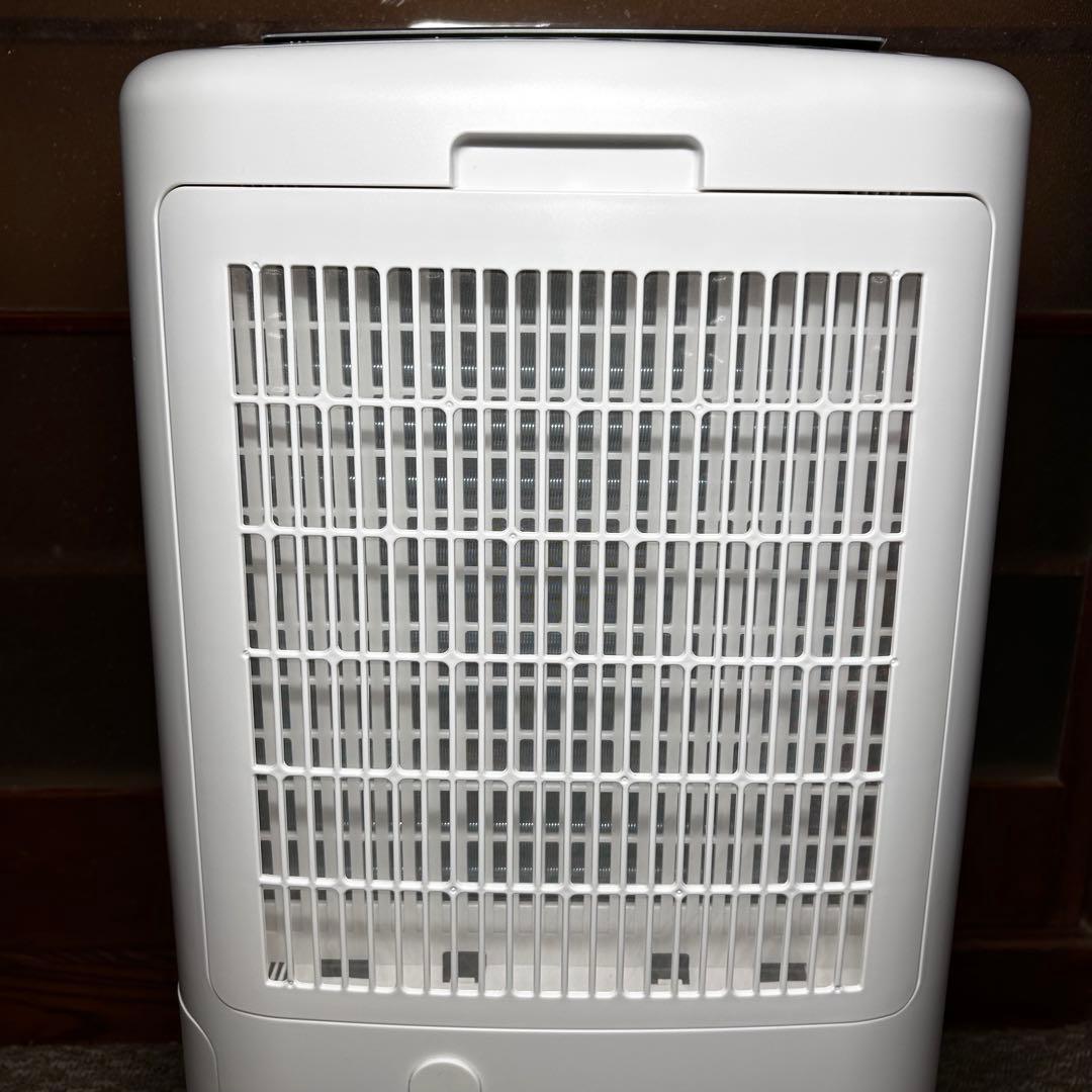 美品 シャープ コンプレッサー方式 除湿機 衣類乾燥 CV-P180-W