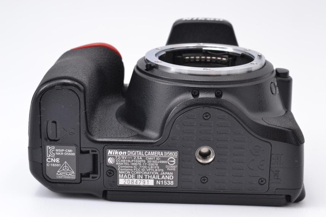 ニコン　Nikon D5600 ダブルズームキット 元箱付