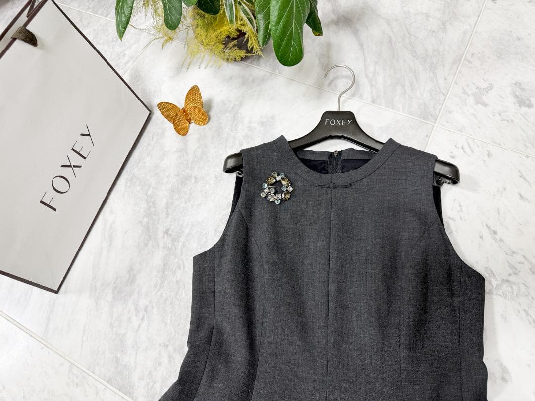美品★FOXEYフォクシー ウール胸元リボンチャコールグレーワンピース希少42