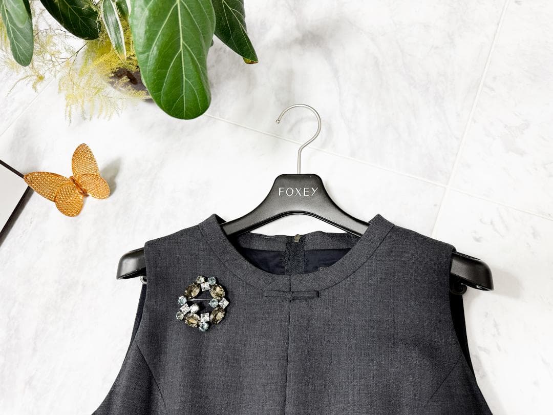 美品★FOXEYフォクシー ウール胸元リボンチャコールグレーワンピース希少42