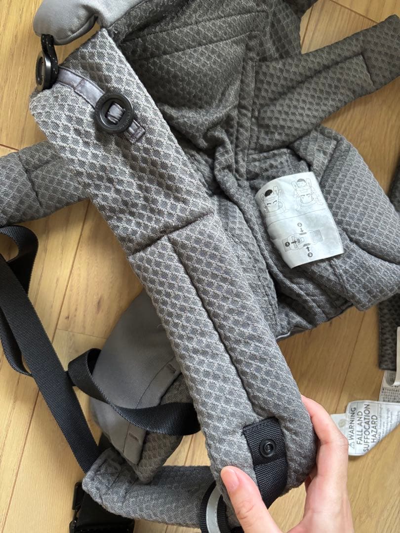 エルゴベビー　OMNI Breezeオムニブリーズ グラファイトグレー