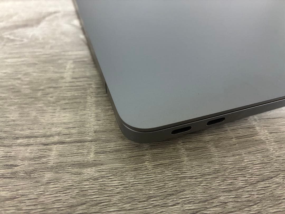 【超美品】Apple MacBook Air 13インチ スペースグレー