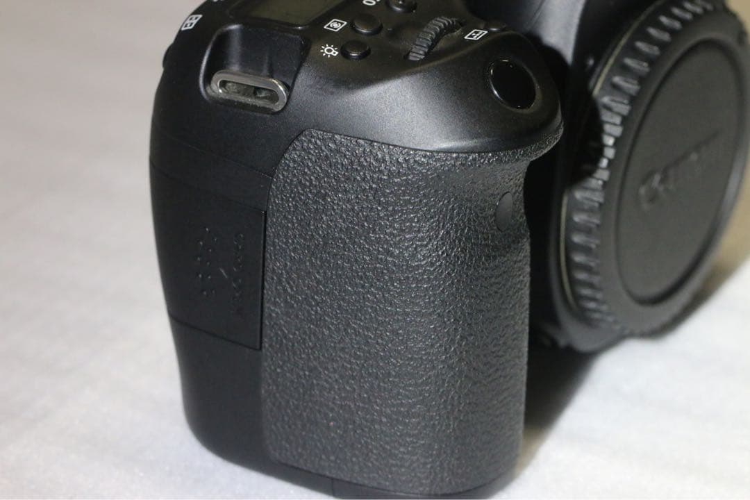 ⭐️極美品⭐️キヤノン　Canon EOS 70D ボディ