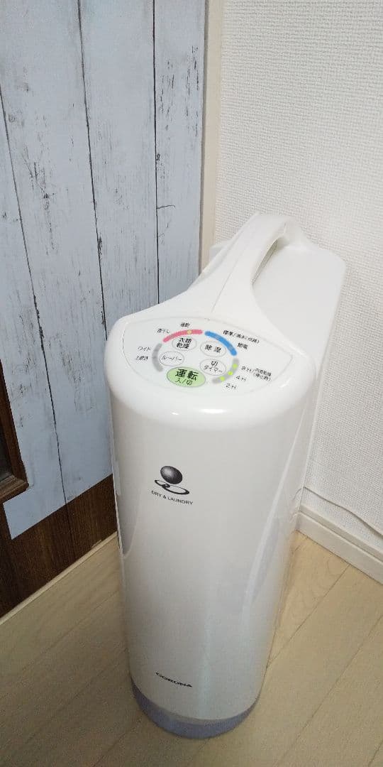今からの時期にオススメ、コロナ衣類乾燥除湿機✨