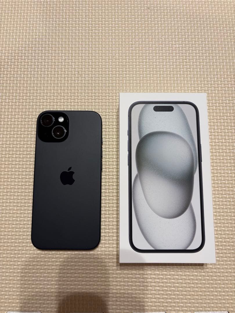 美品　Apple iPhone 15 256GB ブラック 本体 箱付き