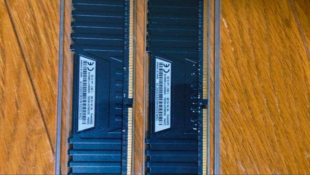 CORSAIR VENGEANCE DDR4 32GB 2x16　3200MHz