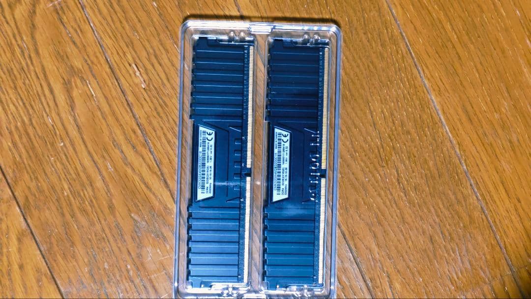 CORSAIR VENGEANCE DDR4 32GB 2x16　3200MHz