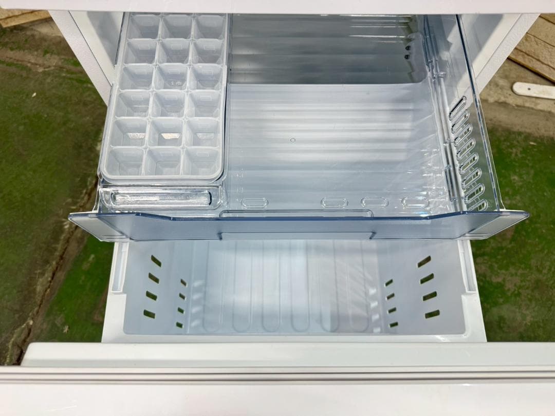 大阪送料無料★3か月保障付き★冷蔵庫★2024年★YRZ-F15MW★IR259