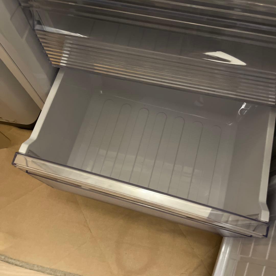 【美品】シャープ 冷蔵庫 ホワイト SJ-PD28G 2021年製