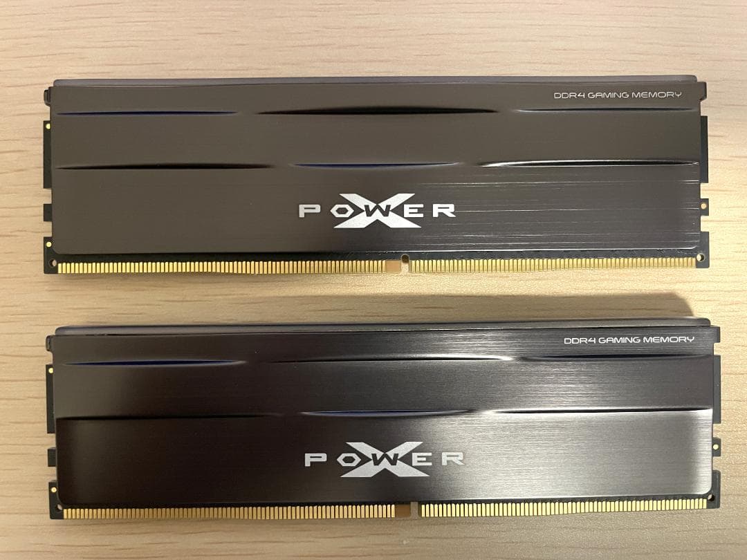 シリコンパワー製メモリ DDR4-3200 16GB (8GB x 2枚)