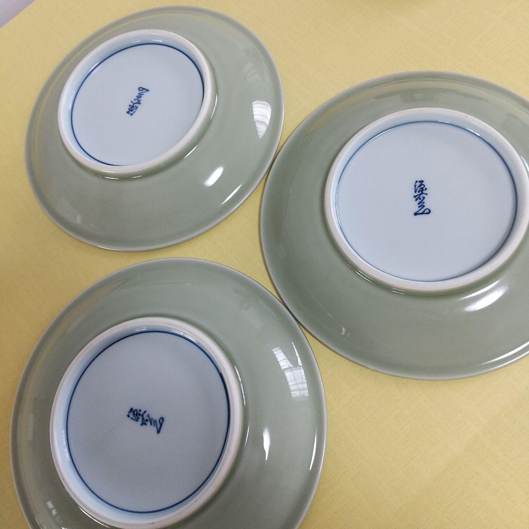 源右衛門窯⭐️青磁木ノ葉文のソーサー3枚組