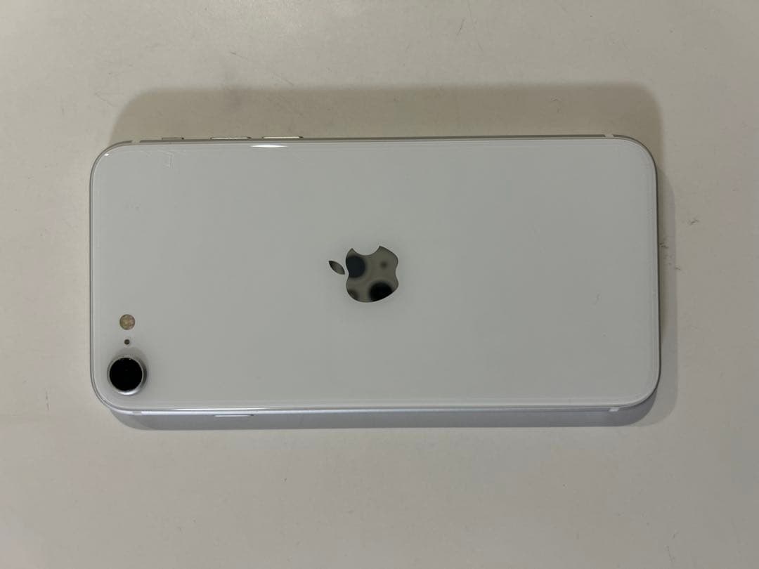 【美品‼️】iPhoneSE 第2世代　ホワイト