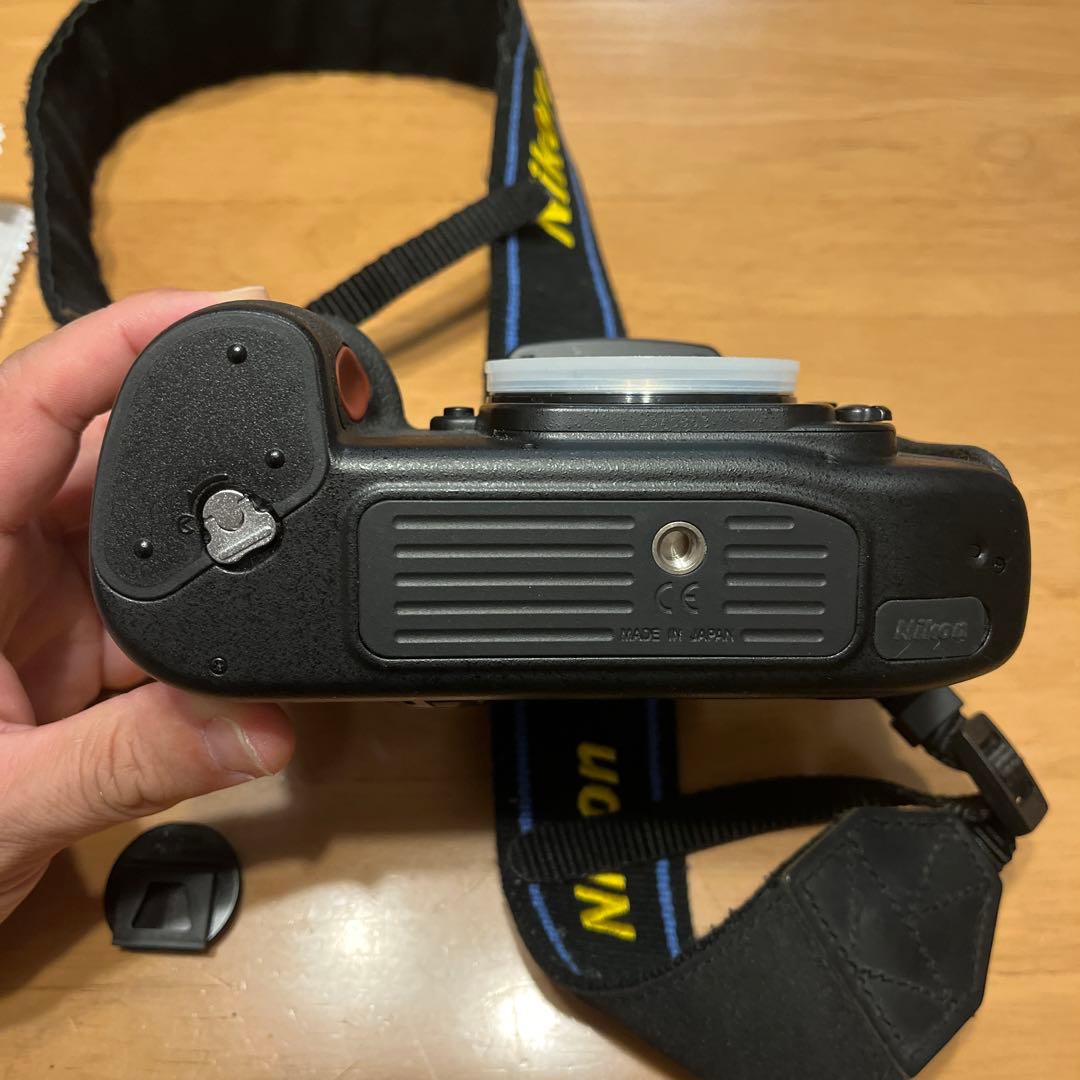 NIKON F100 フィルムカメラ　ジャンク品！