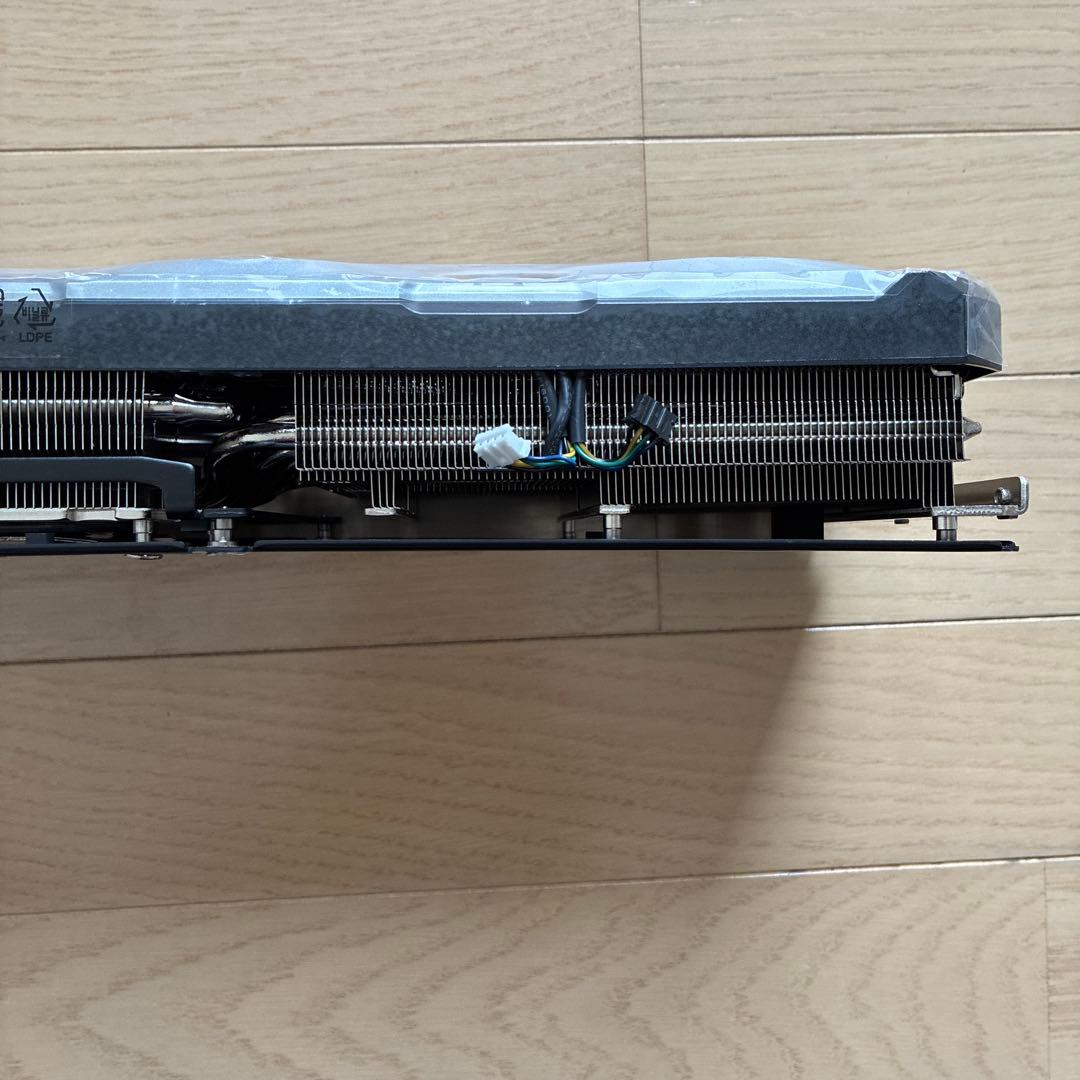 グラフィックボード　グラボ 4090 ヒートシンク　ファン　など