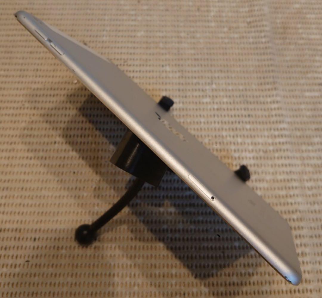 動作品SIMフリーiPad mini4本体128GBジャンク品KGHMP