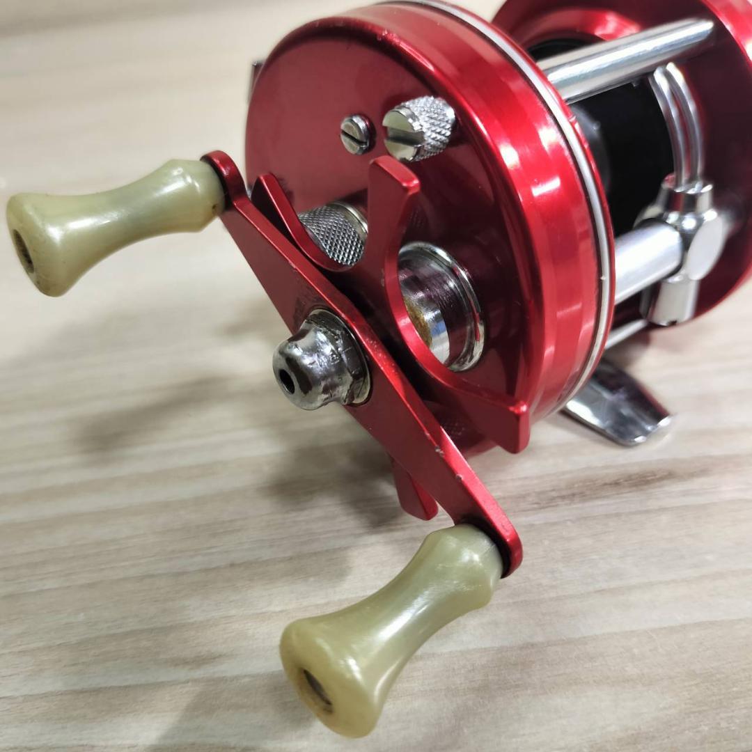 ☆ABU GARCIA アブ アンバサダー 5000　ビンテージリール　赤