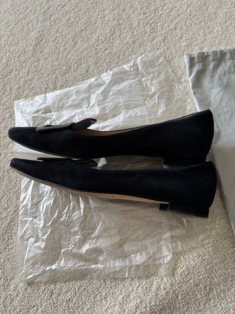 マノロブラニク パンプス 37 スエード 黒 ブラック マノロ ドゥロワー