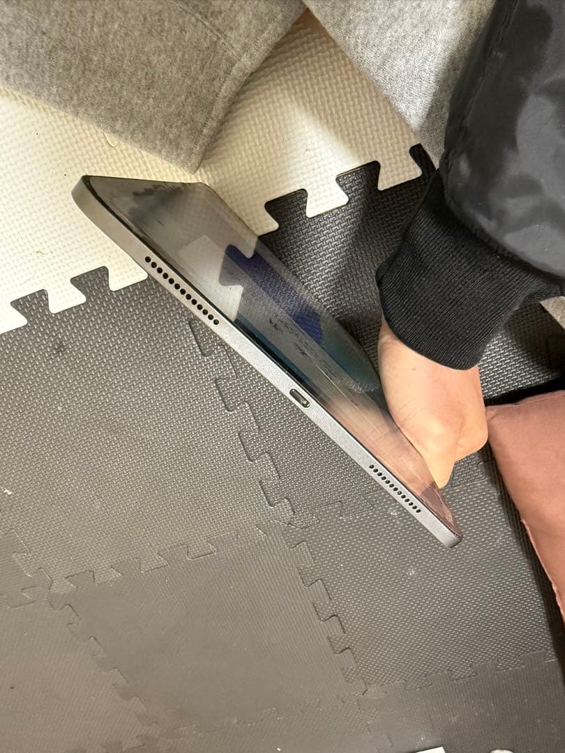 ipad pro 11インチ 第2世代 256GB 画面割れ