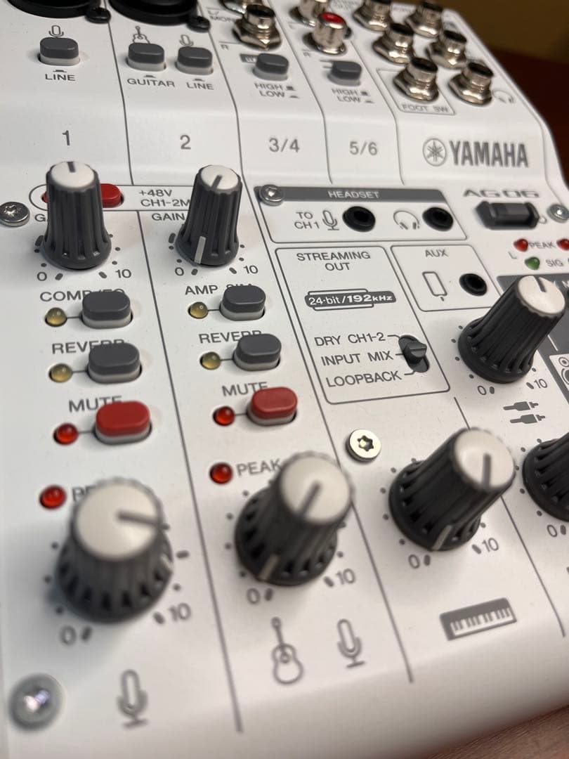 YAMAHA AG06 6チャンネルミキサー