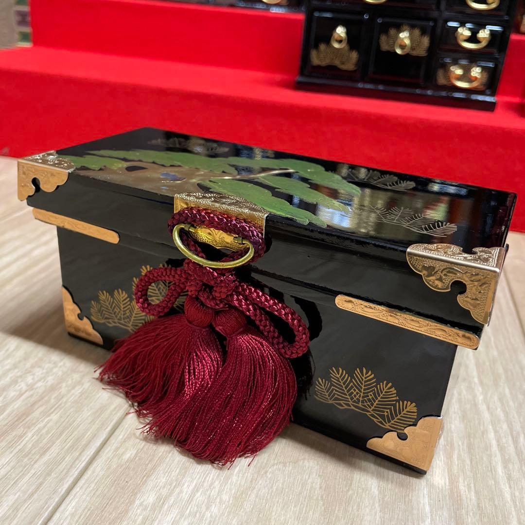 木製雛飾り　道具螺鈿細工　貝桶付