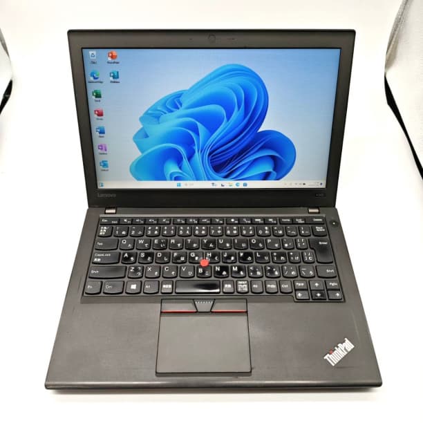 小型 動作◎ 12 レノボ i7-6500U 8GB SSD256GB オフィス