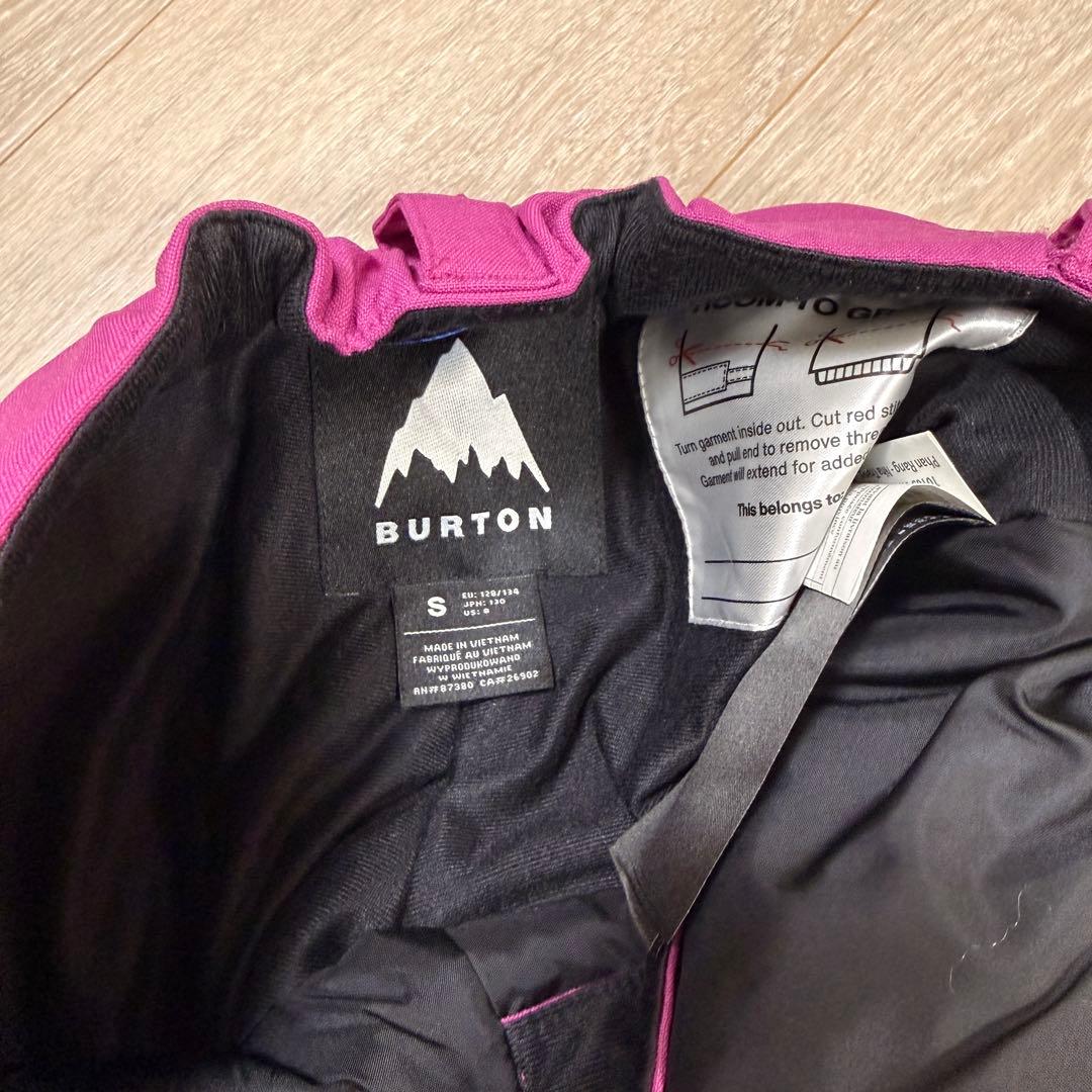 Burton 子ども用スノーボードウェア上下 キッズSサイズ 130cm前後