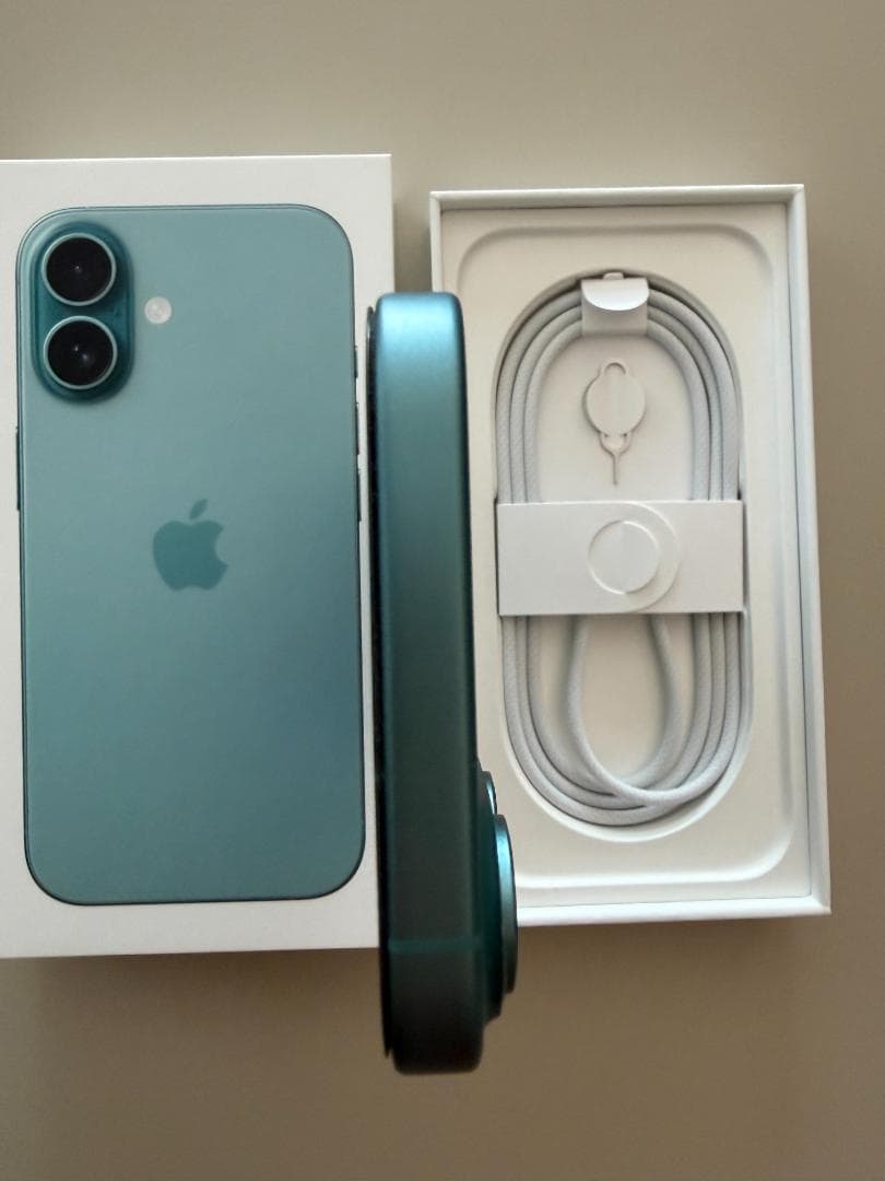 【美品】バッテリー100% iPhone16 ティール 128GB simフリー