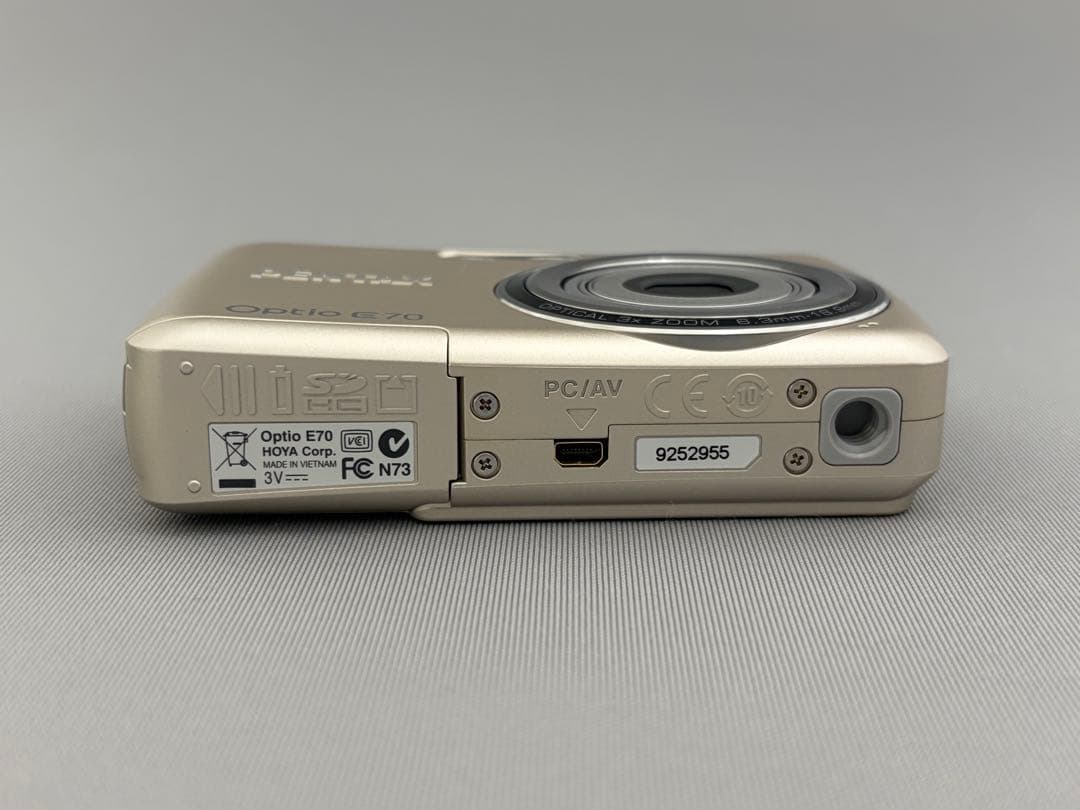 【美品】PENTAX Optio E70 コンパクトデジタルカメラ