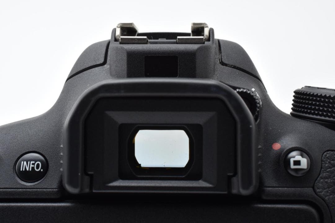 ★ショット数63回★ Canon EOS kiss X7i ダブルズームキット