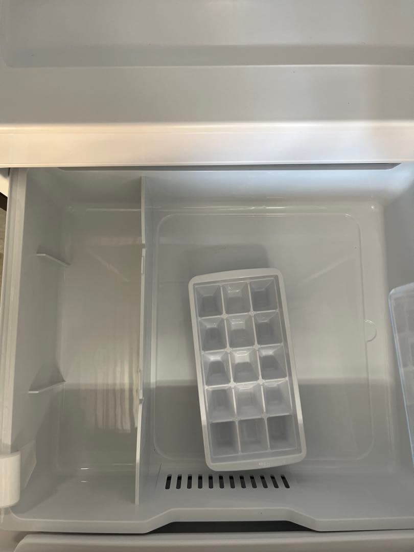 2024年製★未使用に近い★ハイセンス　冷蔵庫　ガラス扉　一人暮らし