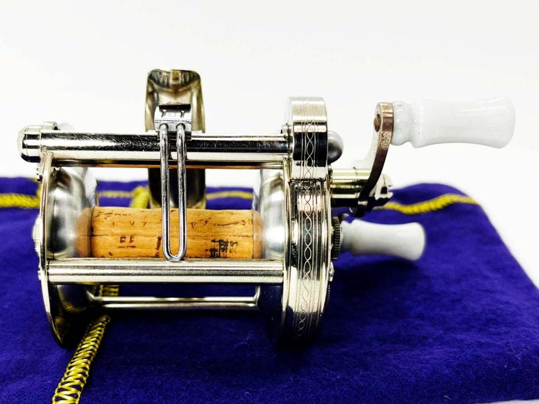 PFLUEGER SUMMIT No.1993L GOLD風カスタムリール