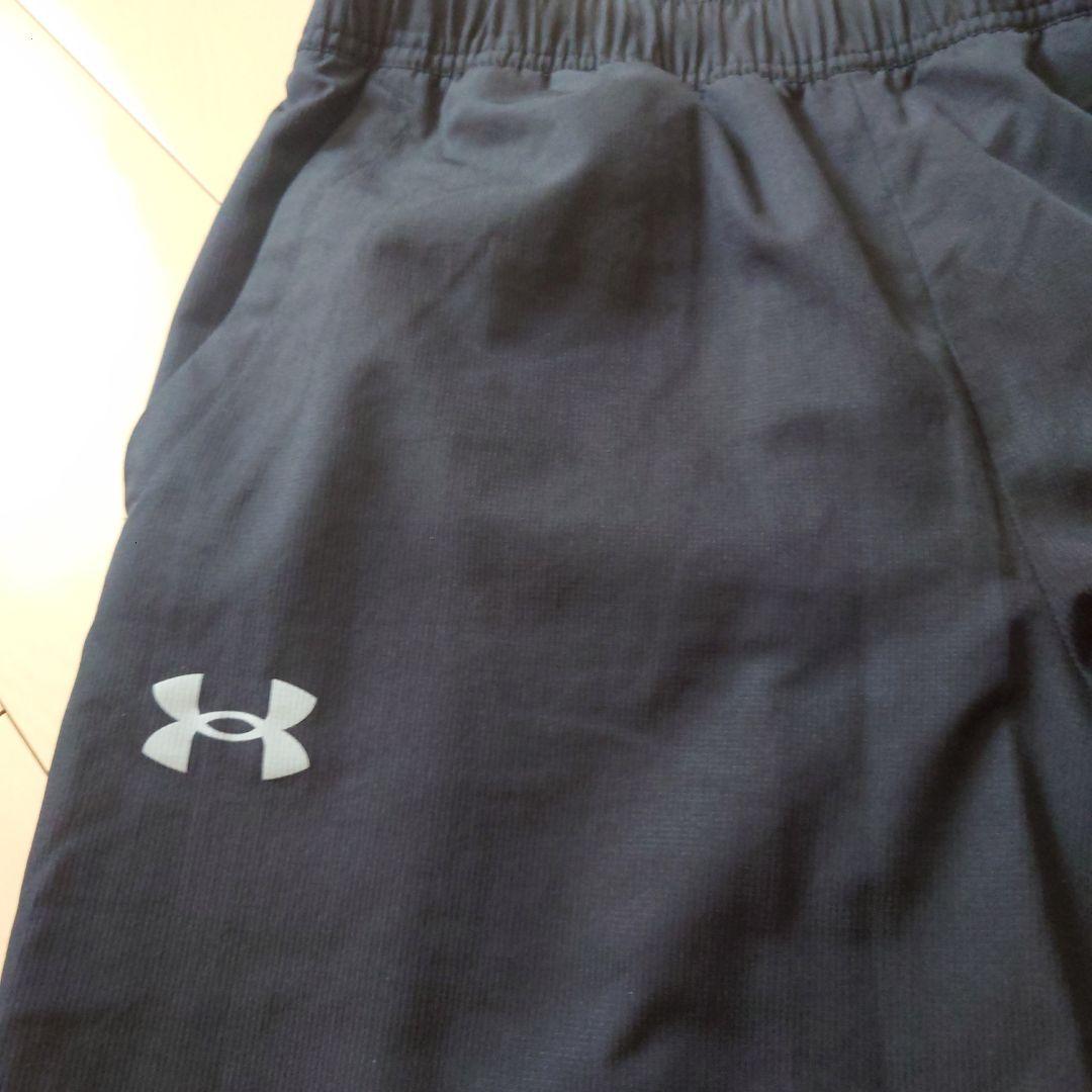 UNDER ARMOUR ブラック アウター・パンツセット