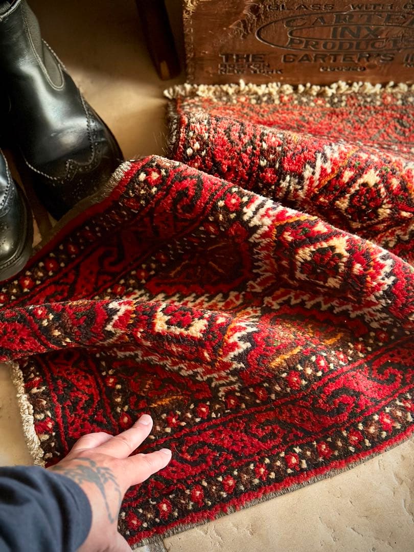 トライバルラグ　ヴィンテージラグ　ミニラグ　バルーチ族　プリミティブアート　美品