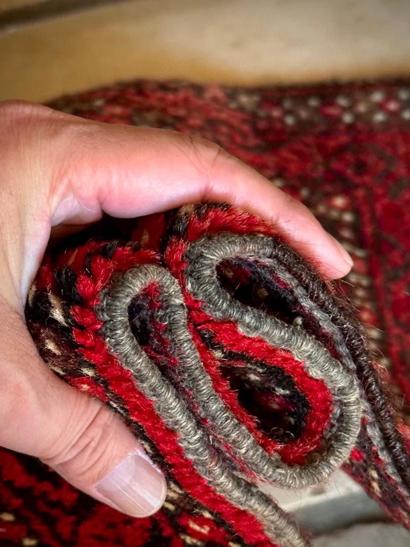 トライバルラグ　ヴィンテージラグ　ミニラグ　バルーチ族　プリミティブアート　美品