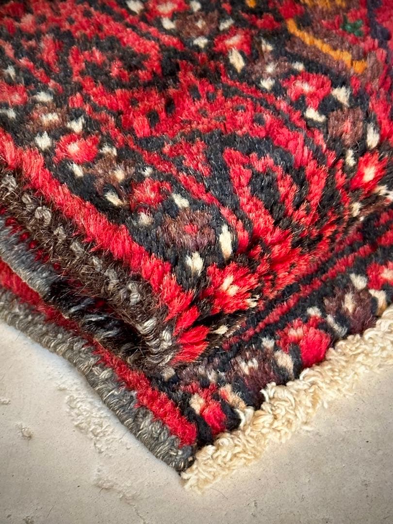 トライバルラグ　ヴィンテージラグ　ミニラグ　バルーチ族　プリミティブアート　美品