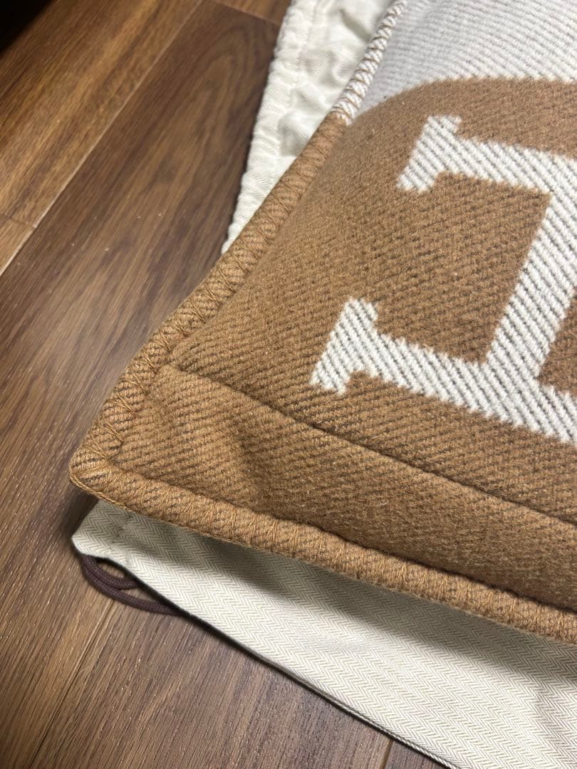 HERMESエルメスアヴァロン　クッションGM キャメル　2個セット