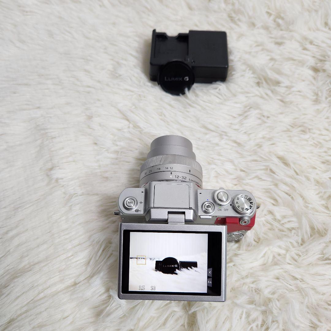 ピンク♪コンパクトで高機能 Panasonic LUMIX GF-7